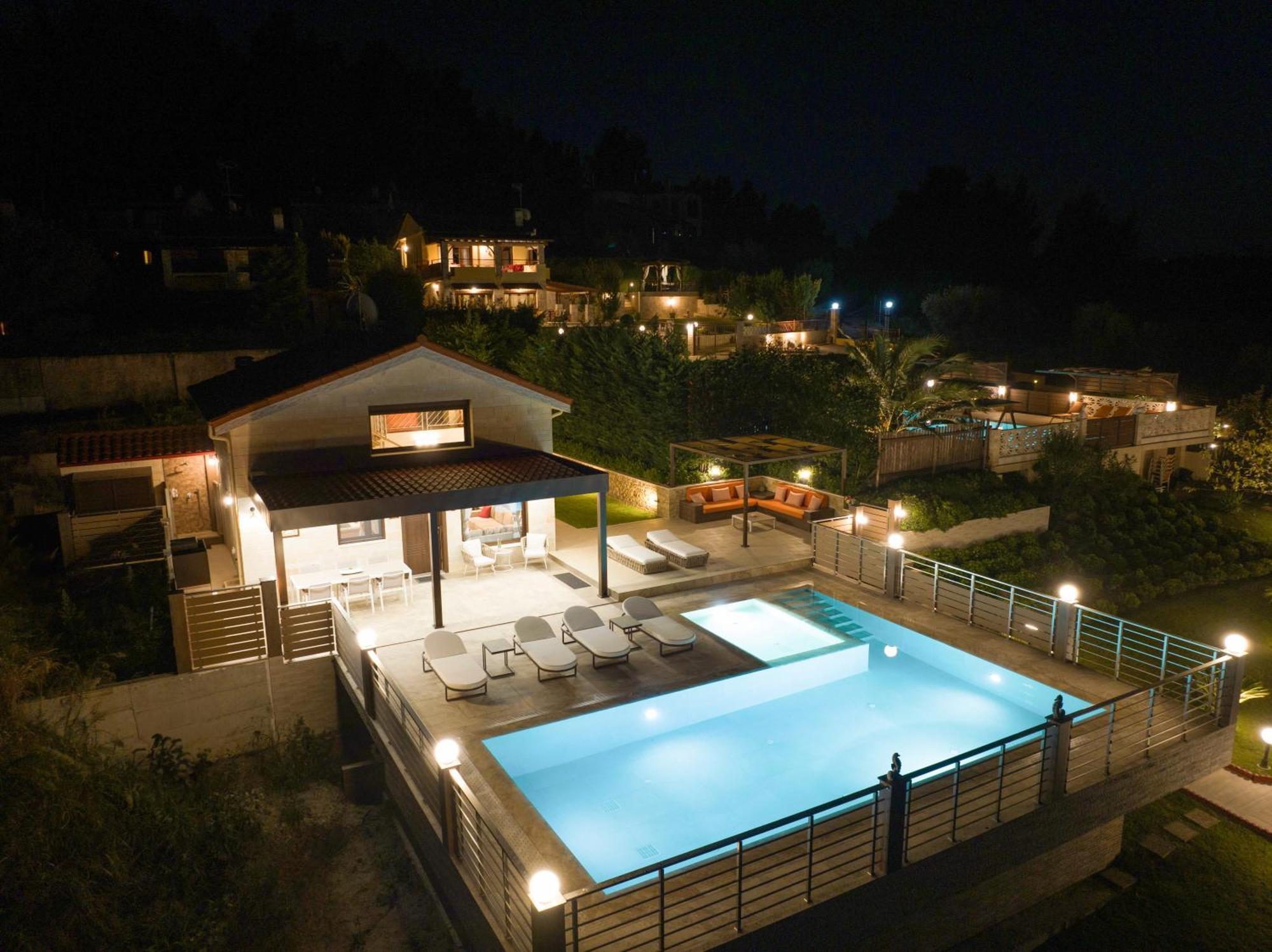 Aracelia Villas With Private Pool 시비리 객실 사진
