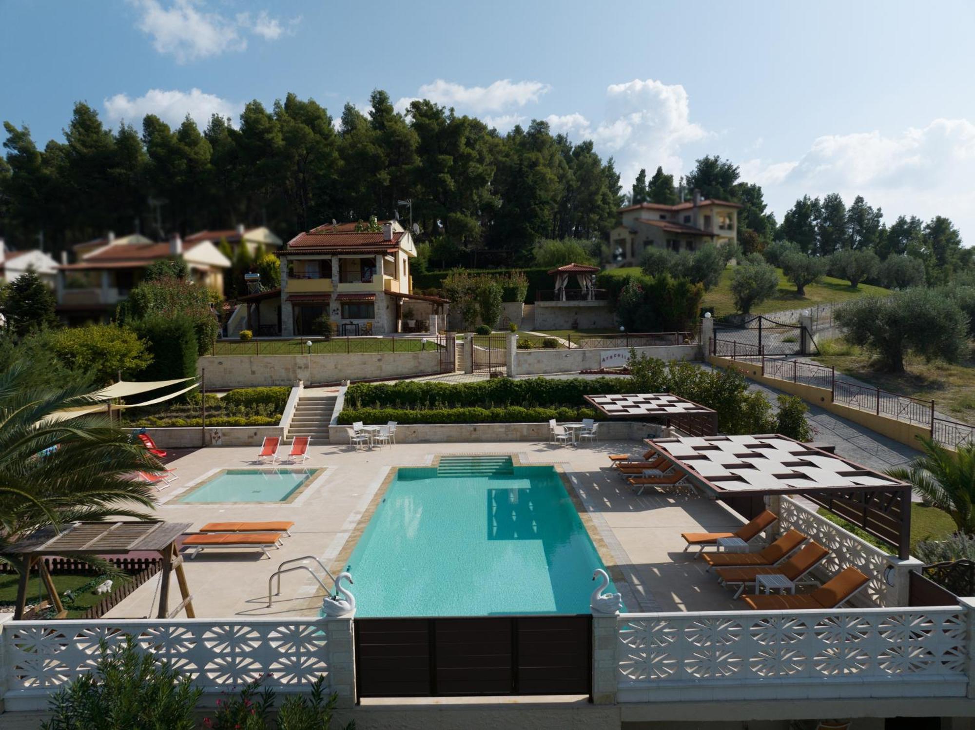 Aracelia Villas With Private Pool 시비리 외부 사진