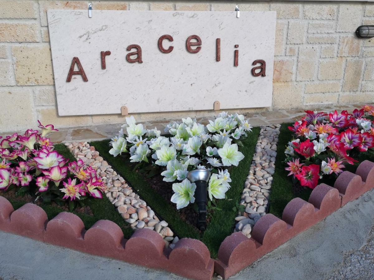 Aracelia Villas With Private Pool 시비리 외부 사진